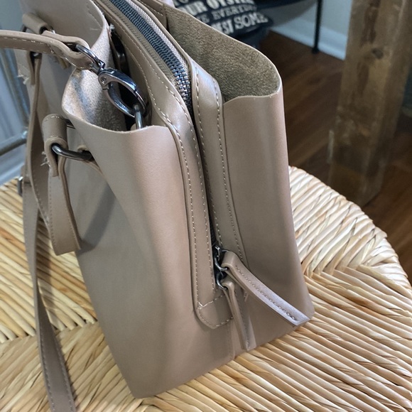 Roots leather bag - Picture 5 of 7